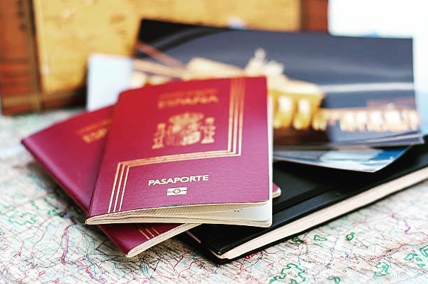 Derecho de extranjería y nacionalidad