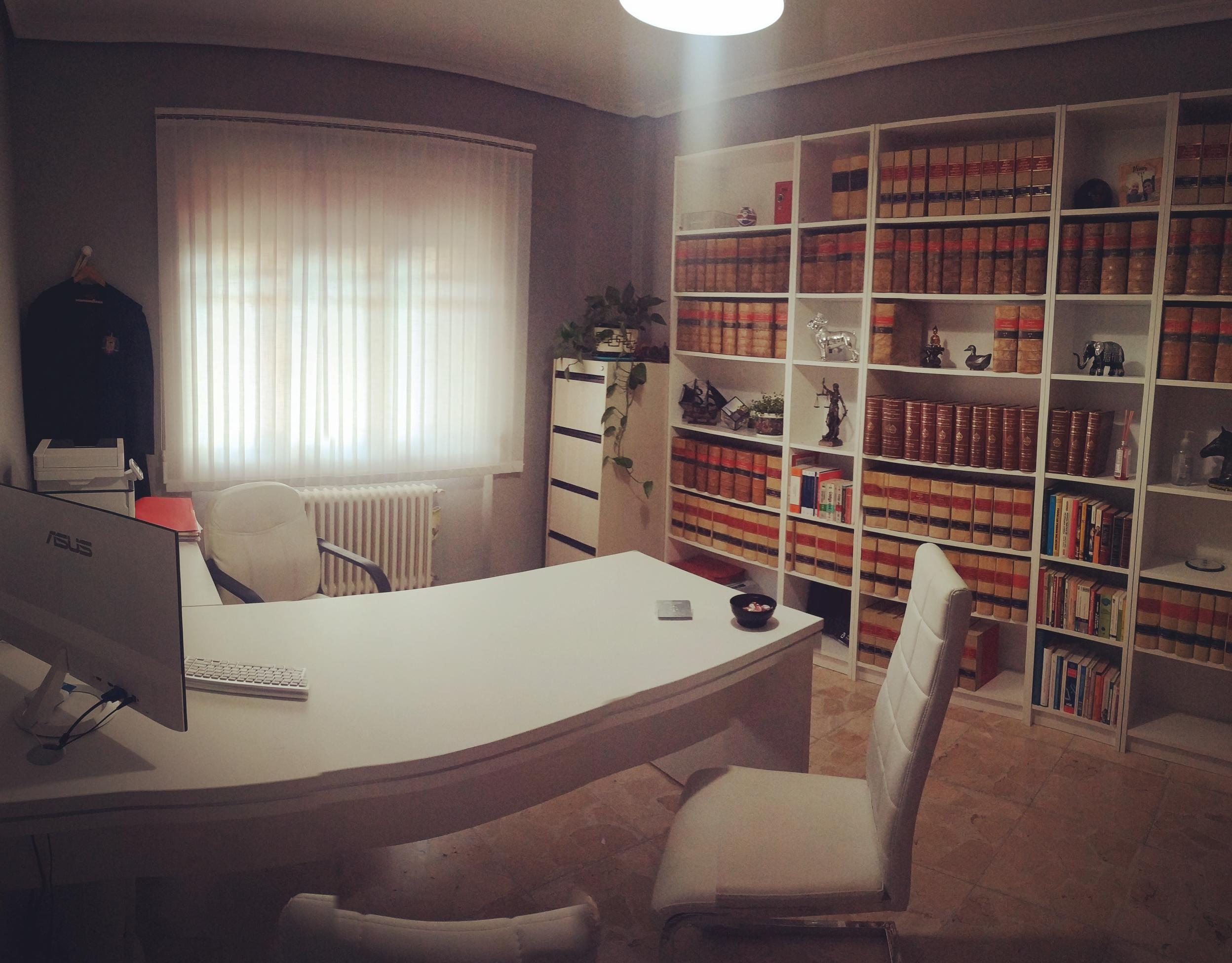Foto interior del despacho